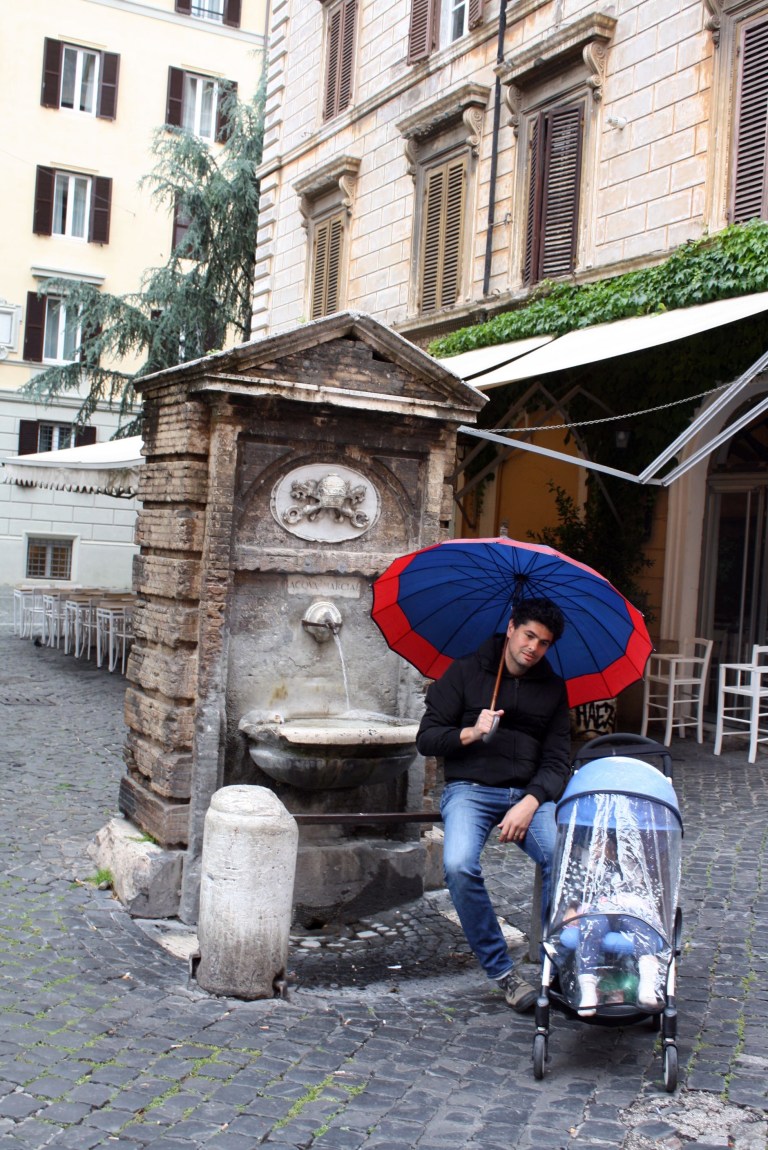 rome sous la pluie