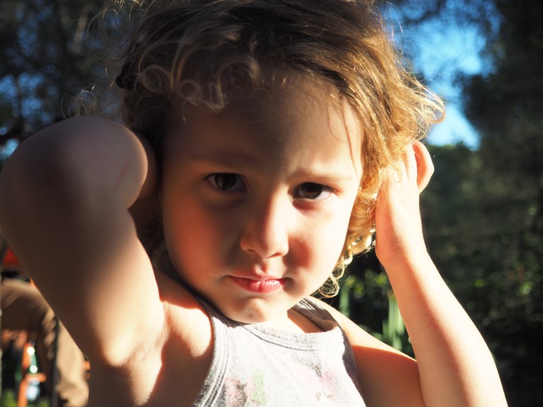 OLYMPUS DIGITAL CAMERA