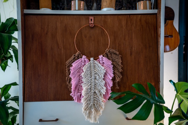 Macramé-diy-tuto-plumes-déco (50 sur 53)